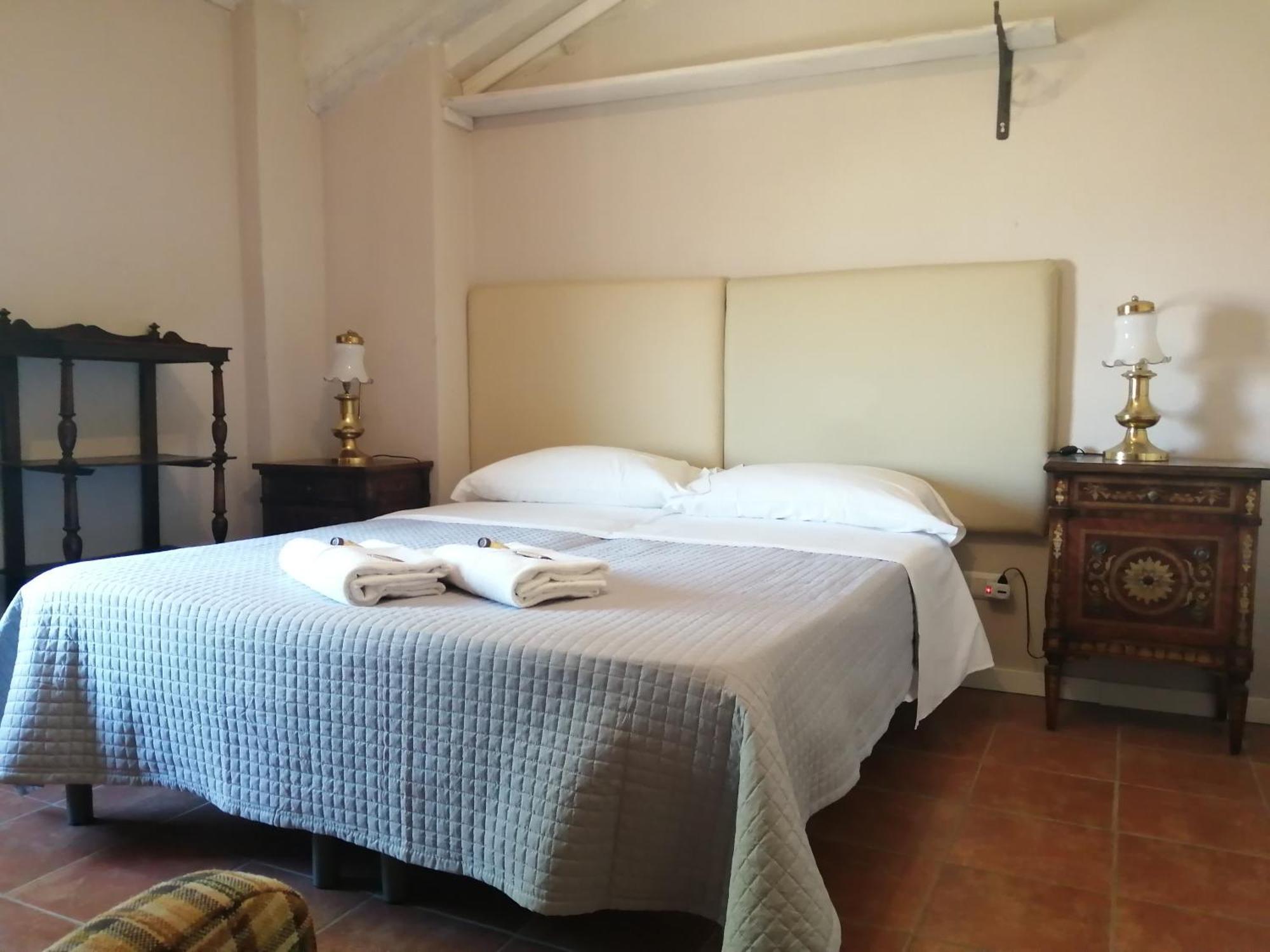 Oriolo Cascina La Castagnara住宿加早餐旅馆 客房 照片